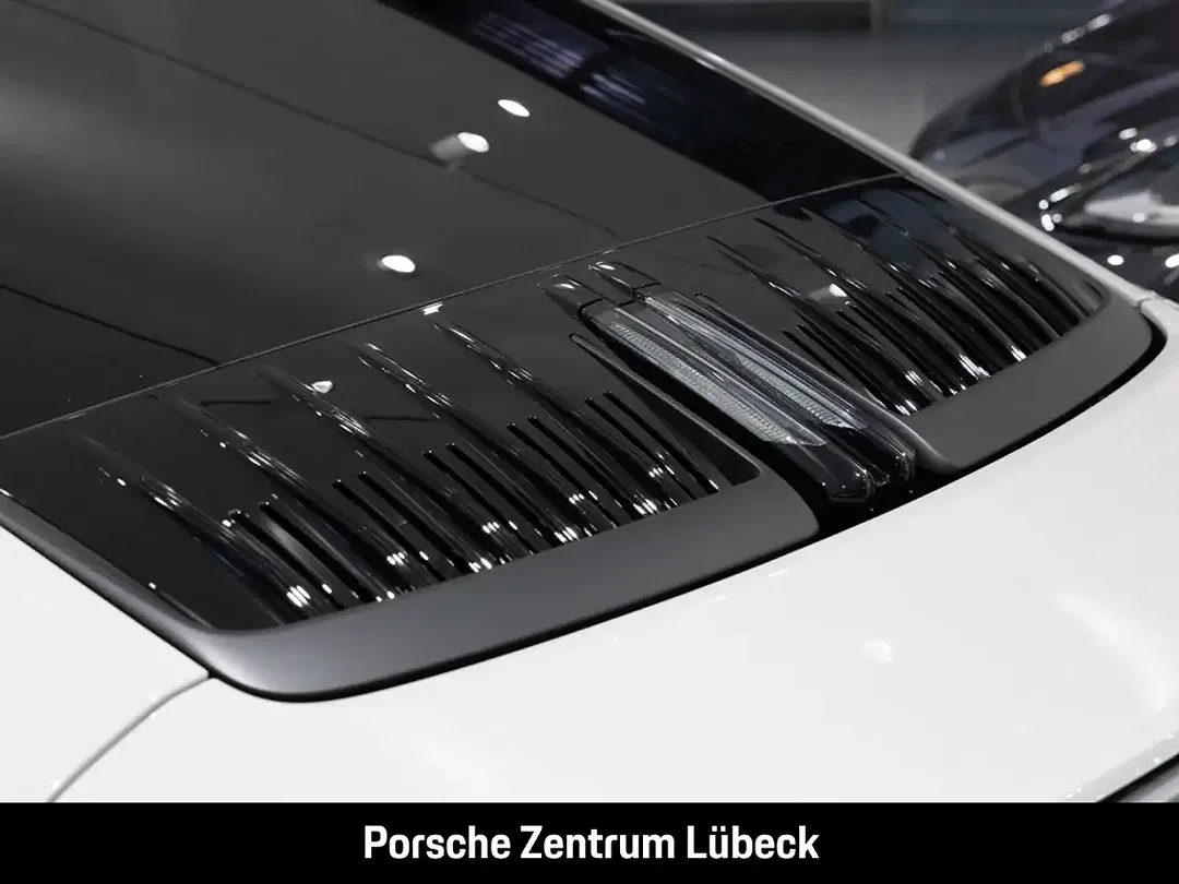 Porsche 992 - Thumbnail 12