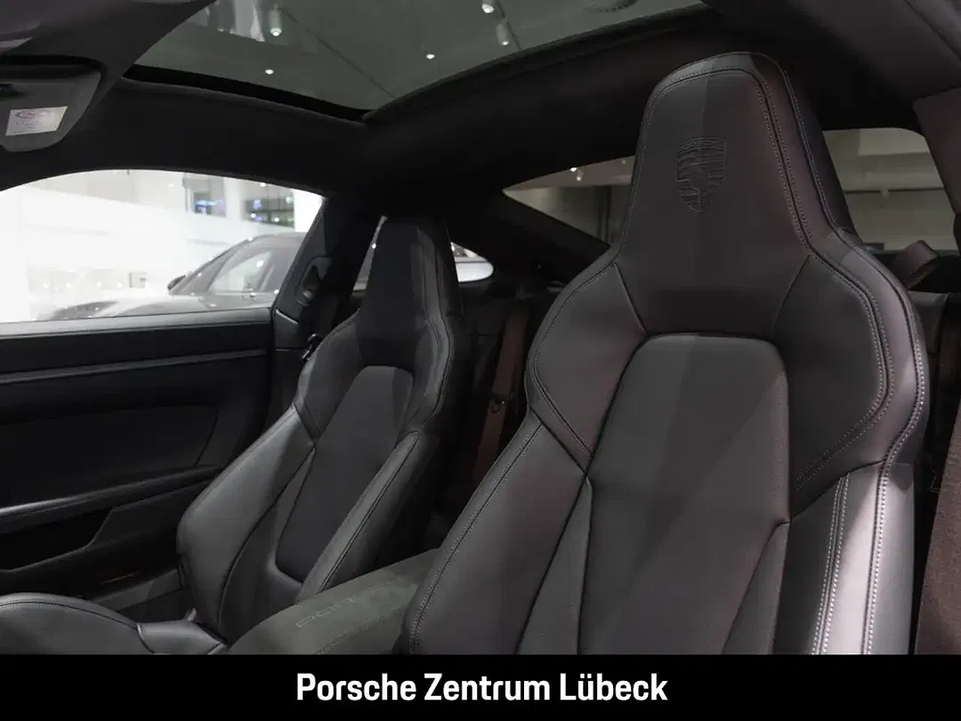 Porsche 992 - Thumbnail 5