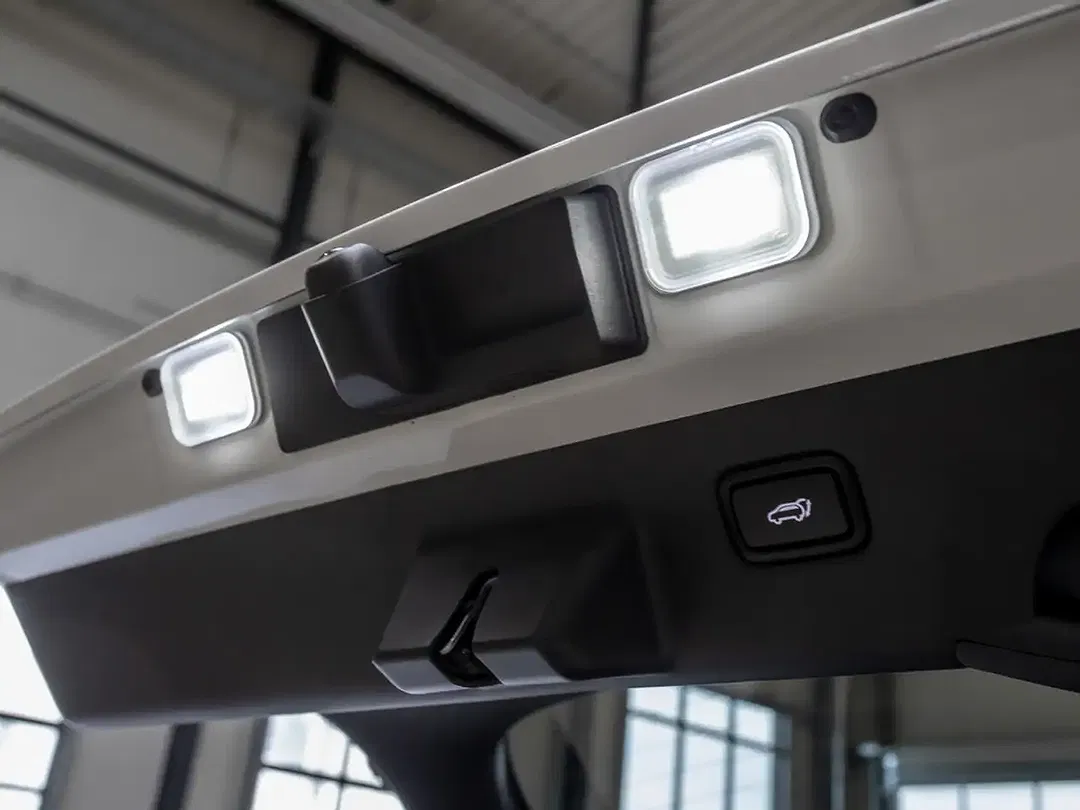 Kia EV6 - Thumbnail 12