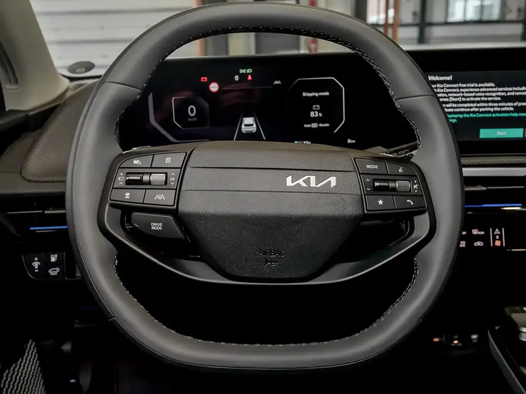 Kia EV6 - Thumbnail 13