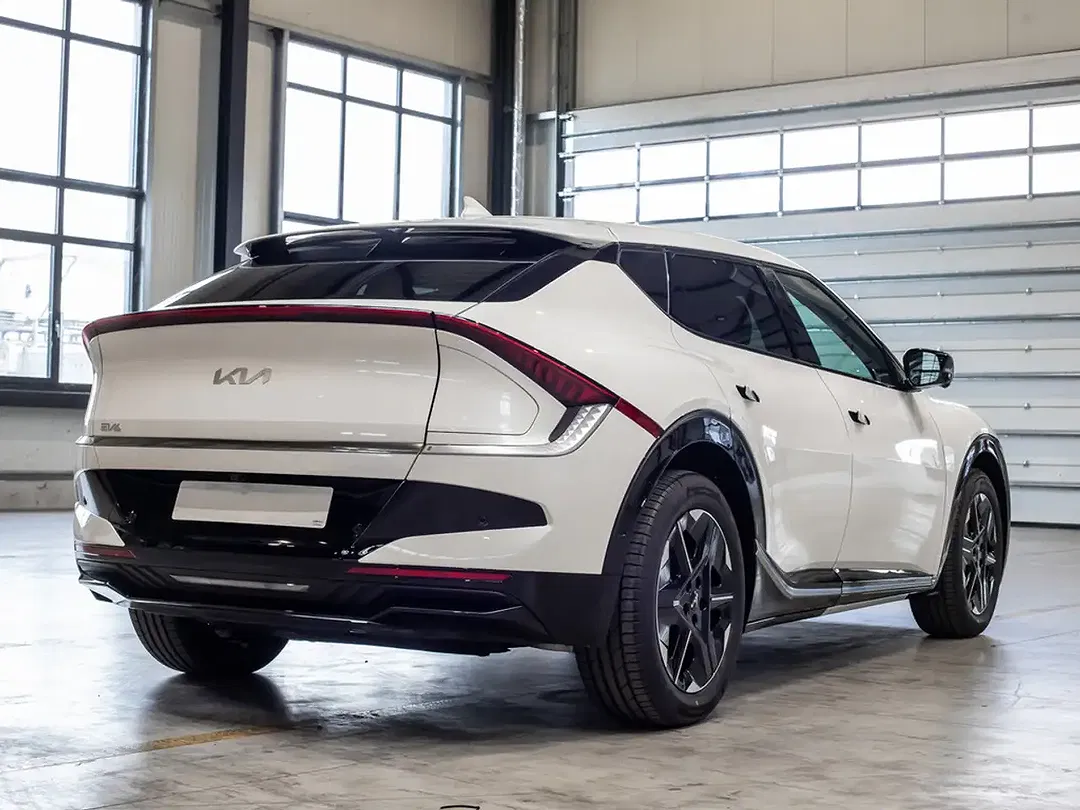 Kia EV6 - Thumbnail 5