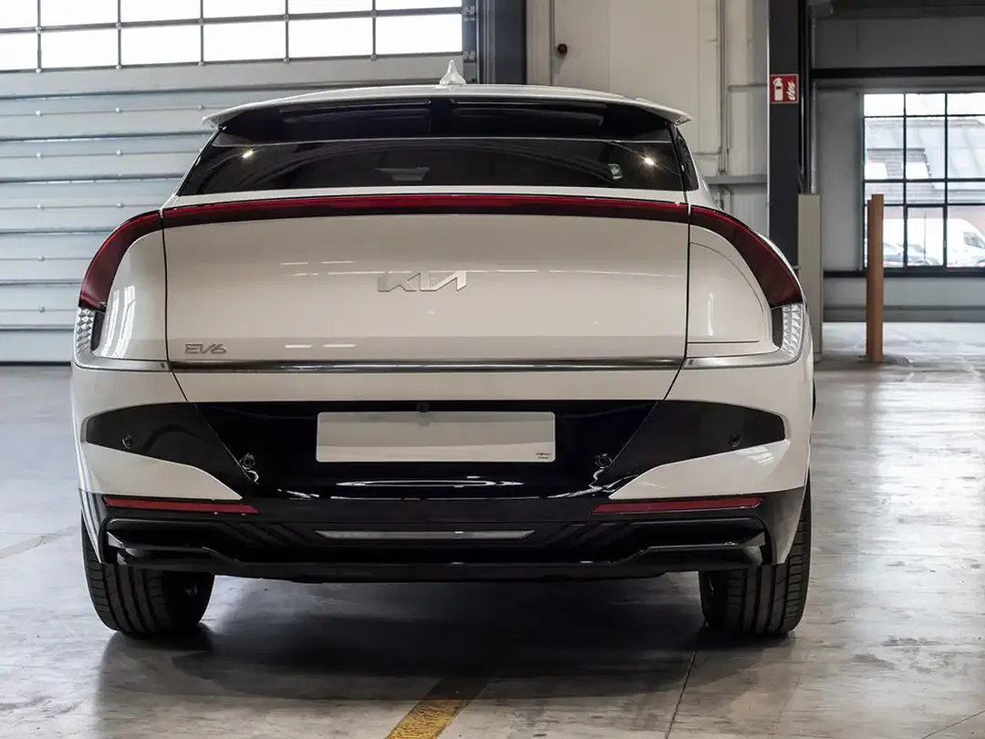 Kia EV6 - Thumbnail 6
