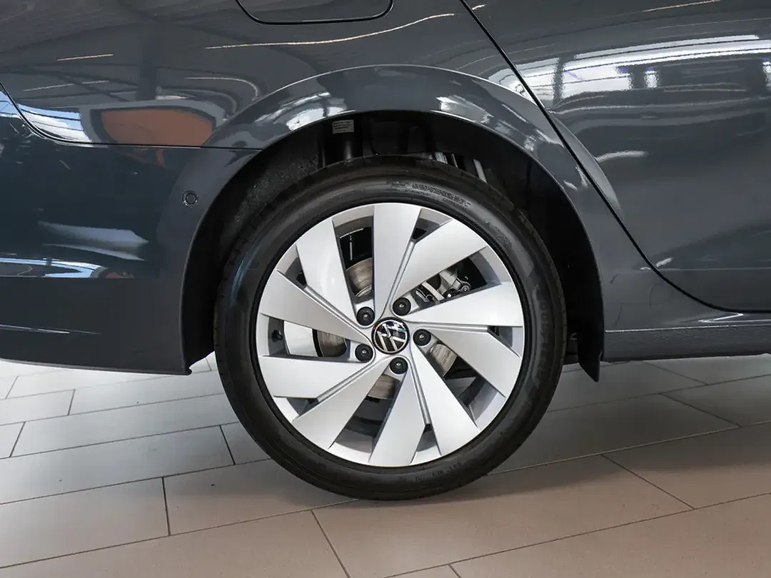 Volkswagen Golf Variant - Thumbnail 7
