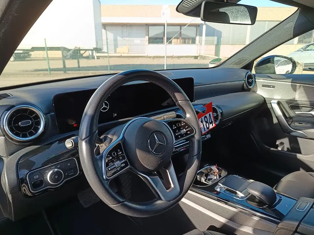 Mercedes-Benz A 180 - Thumbnail 15