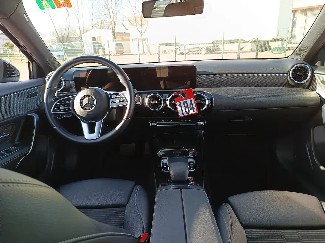 Mercedes-Benz A 180 - Thumbnail 9