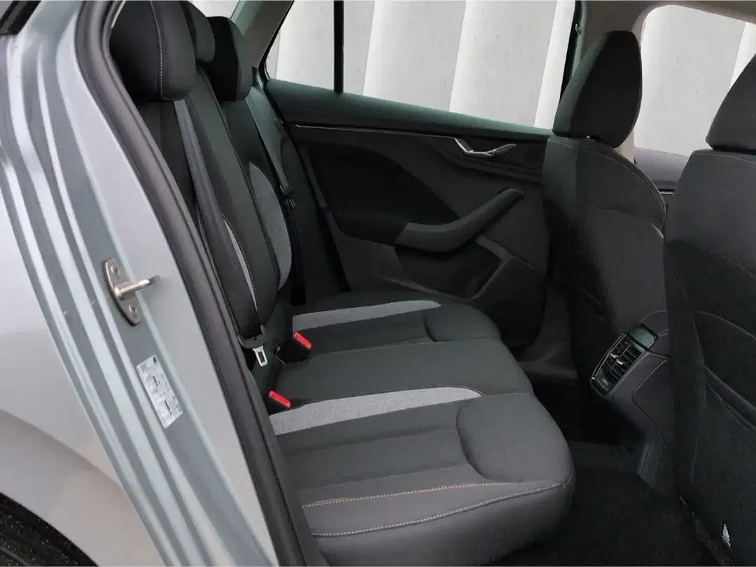 Skoda Kamiq - Thumbnail 8