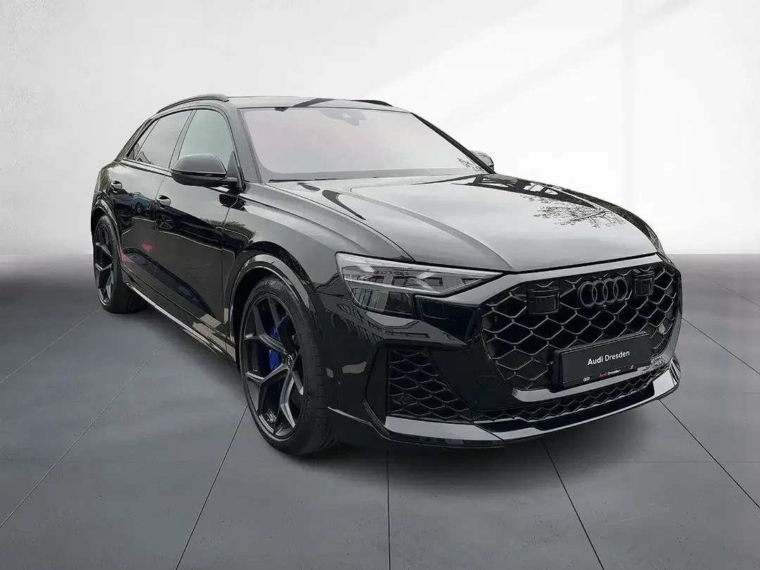 Audi RS Q8 - Thumbnail 3