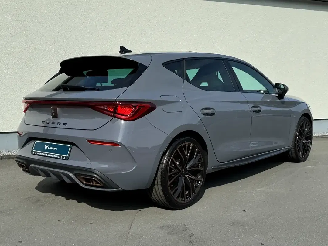 CUPRA Leon - Thumbnail 2