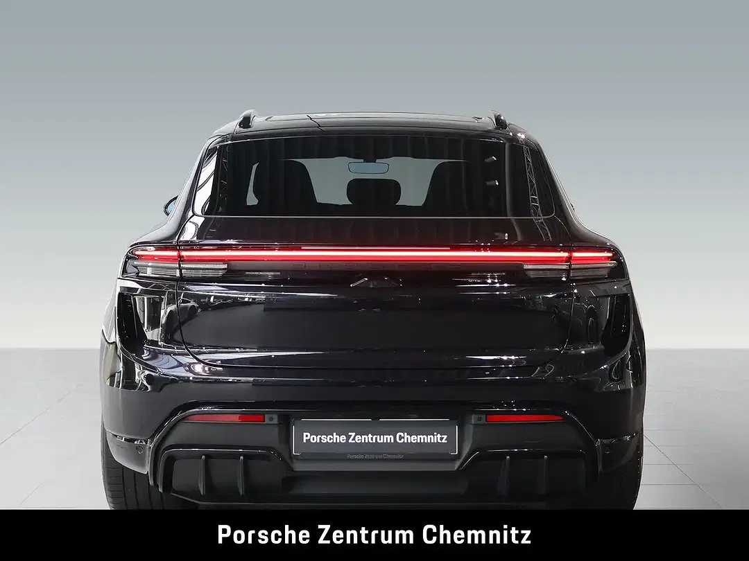 Porsche Macan - Thumbnail 5