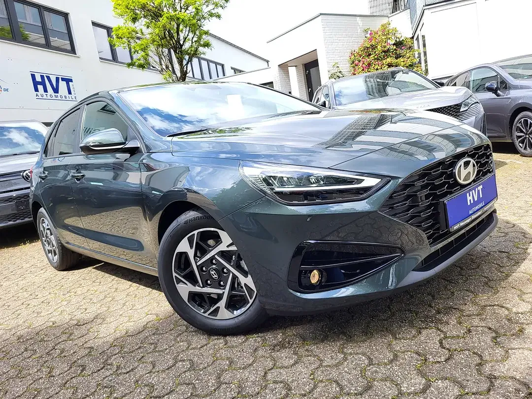 Hyundai i30 - Thumbnail 1