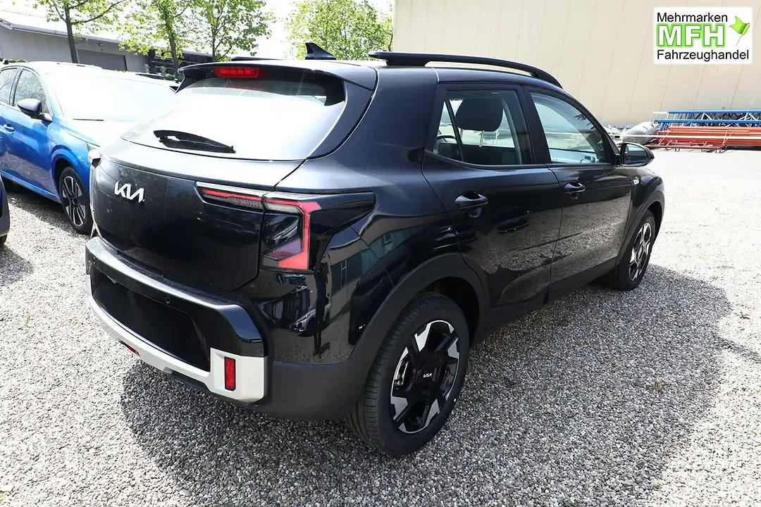 Kia Stonic - Thumbnail 2
