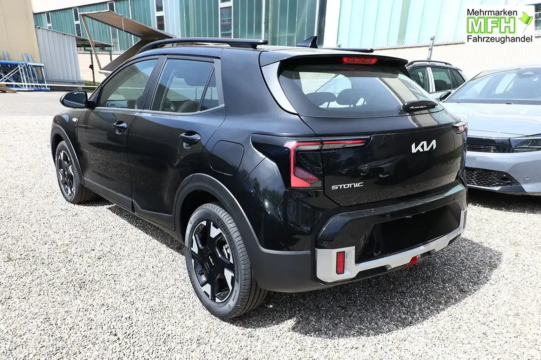 Kia Stonic - Thumbnail 3