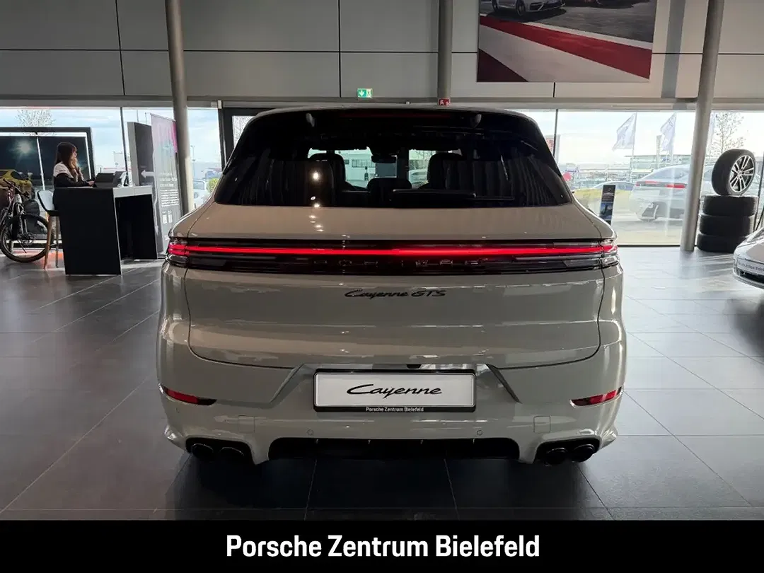 Porsche Cayenne - Thumbnail 14