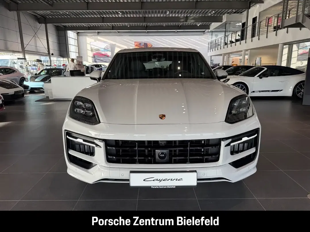 Porsche Cayenne - Thumbnail 4