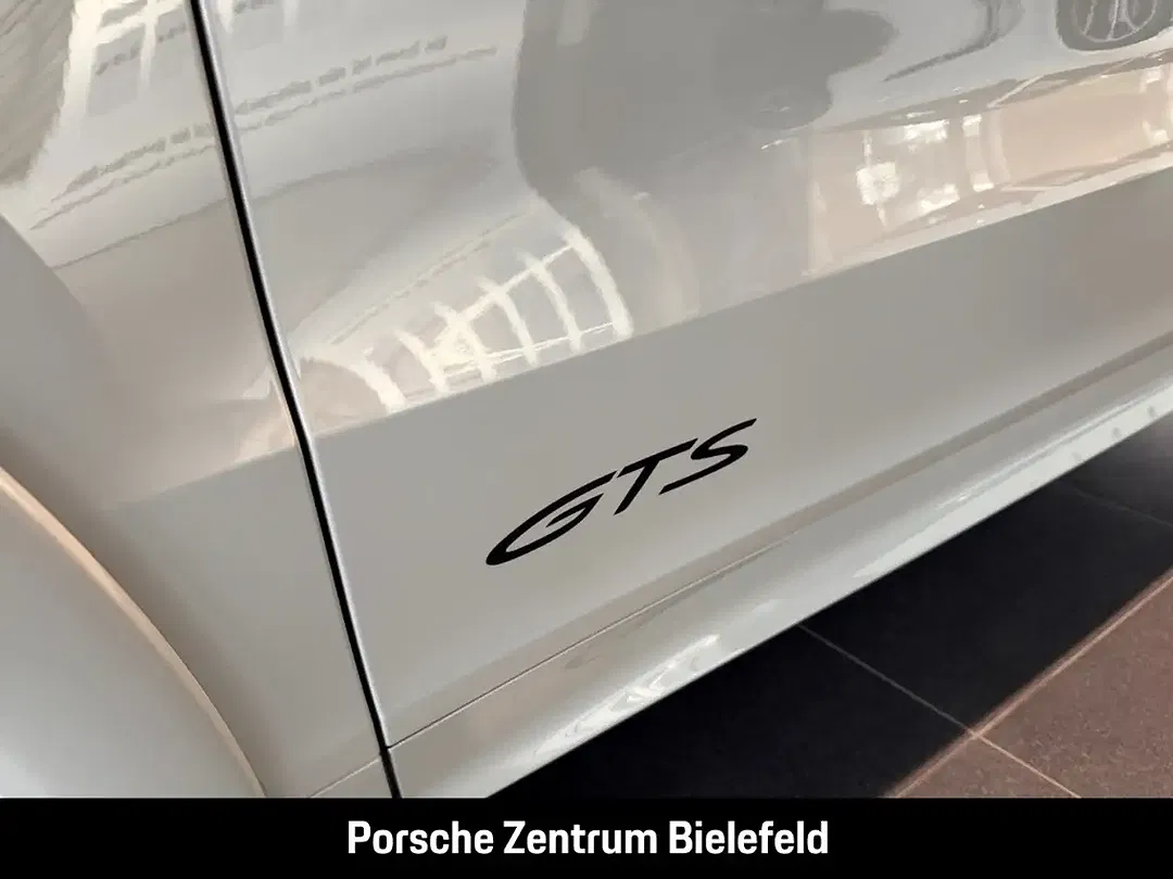 Porsche Cayenne - Thumbnail 5