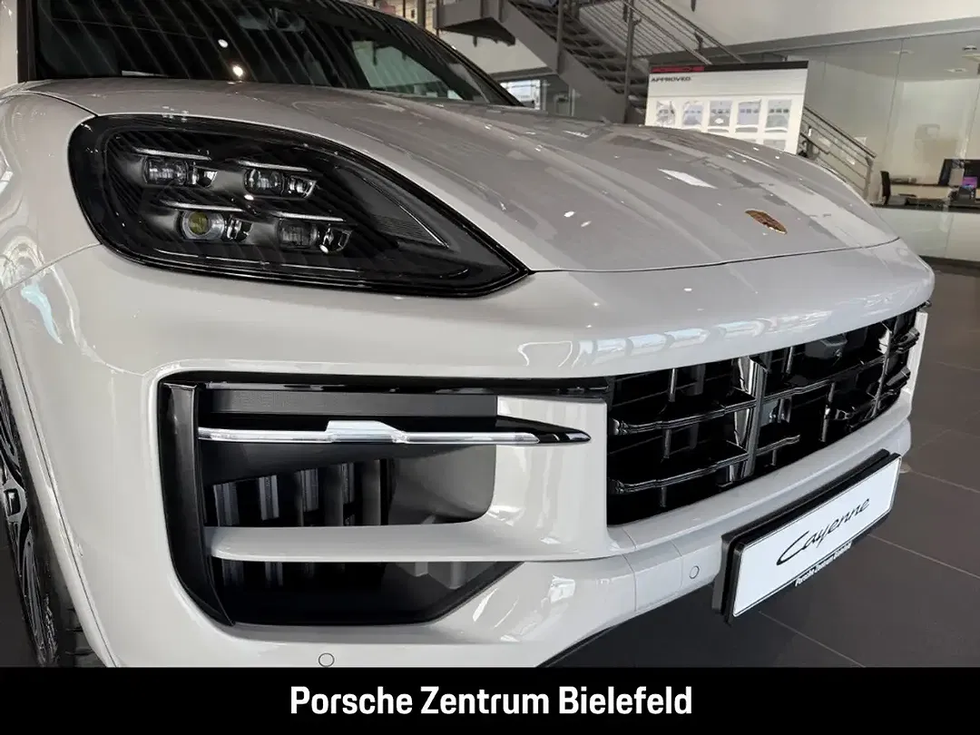 Porsche Cayenne - Thumbnail 9