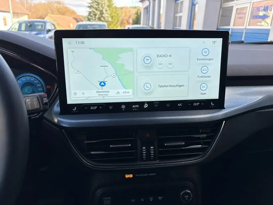 Ford Focus - Thumbnail 11