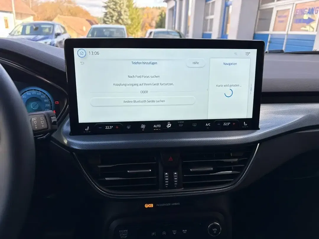 Ford Focus - Thumbnail 12