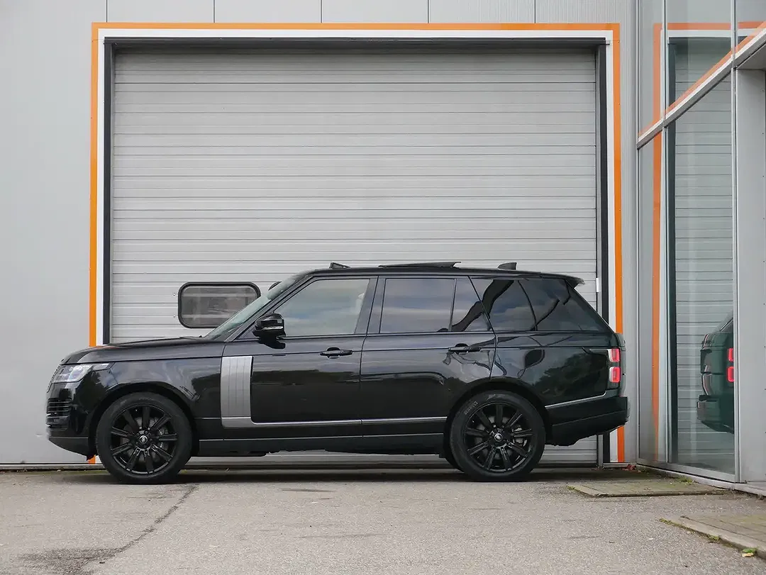 Land Rover Range Rover - Thumbnail 5