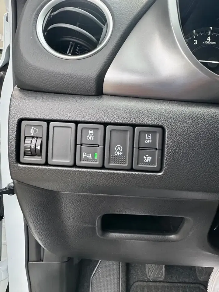 Suzuki Vitara - Thumbnail 9