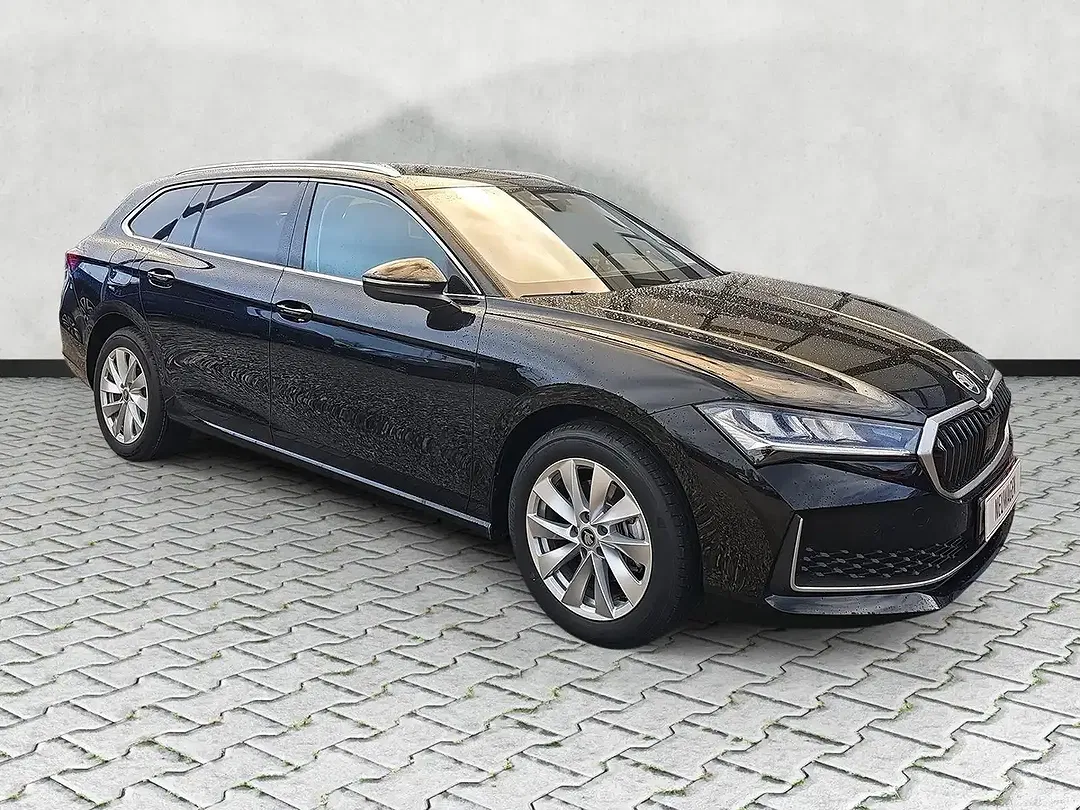 Skoda Superb - Thumbnail 2