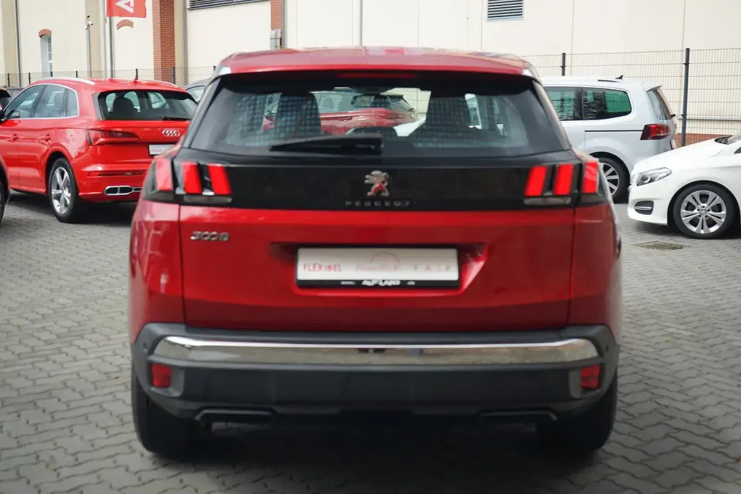 Peugeot 3008 - Thumbnail 4