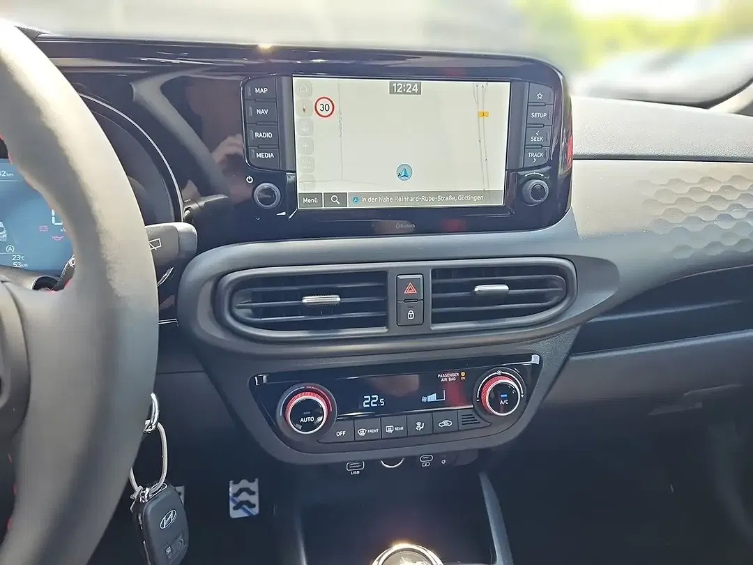 Hyundai i10 - Thumbnail 9