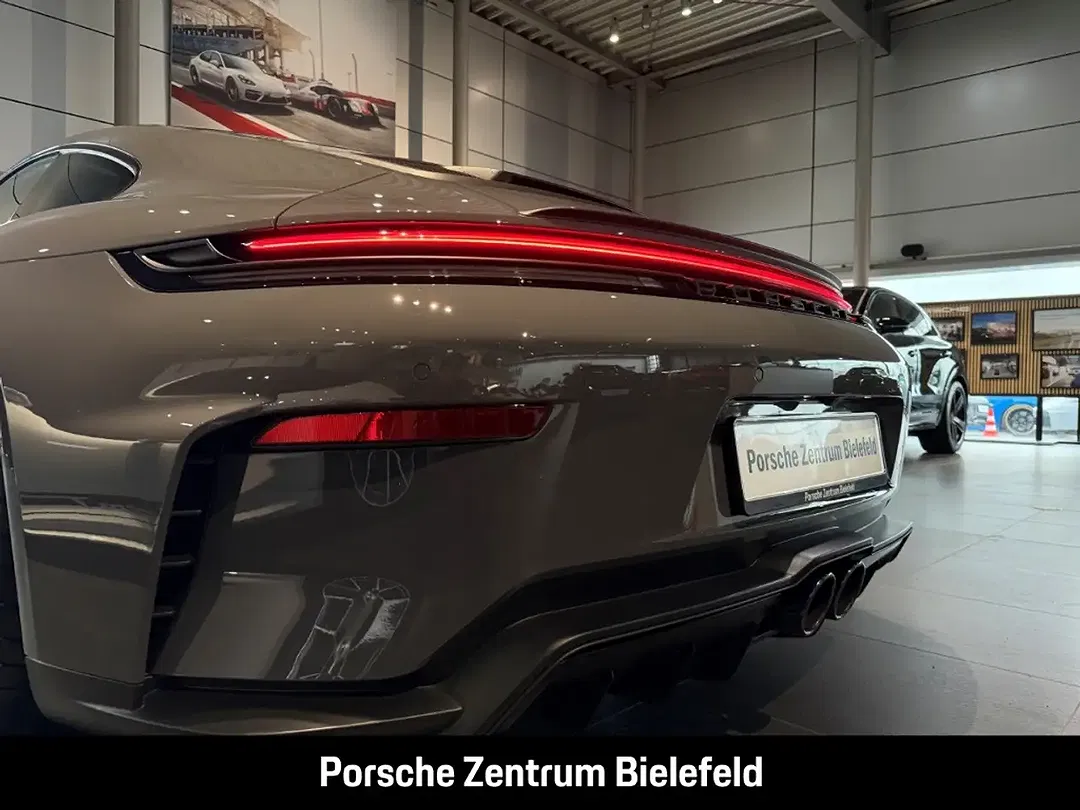 Porsche 992 - Thumbnail 14