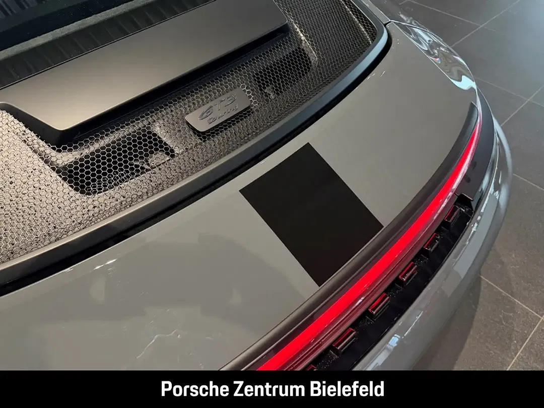 Porsche 992 - Thumbnail 15