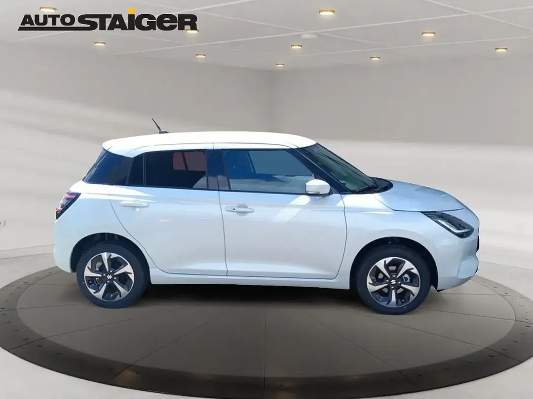 Suzuki Swift - Thumbnail 4