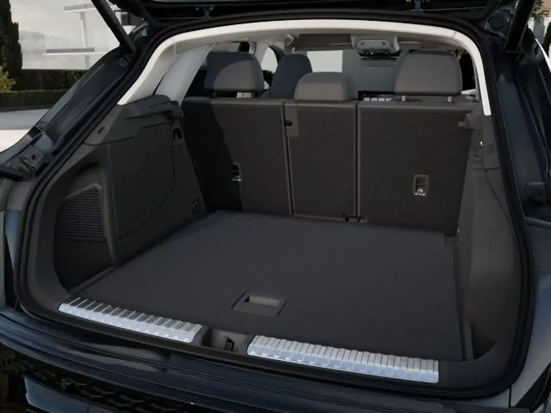 Audi Q3 - Thumbnail 9