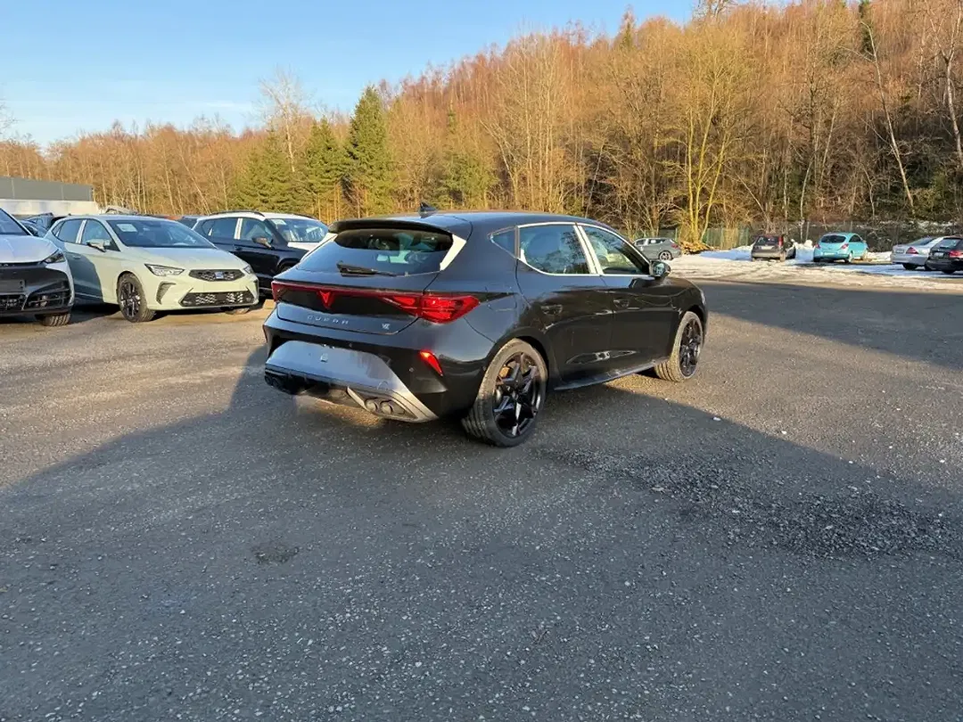 CUPRA Leon - Thumbnail 4