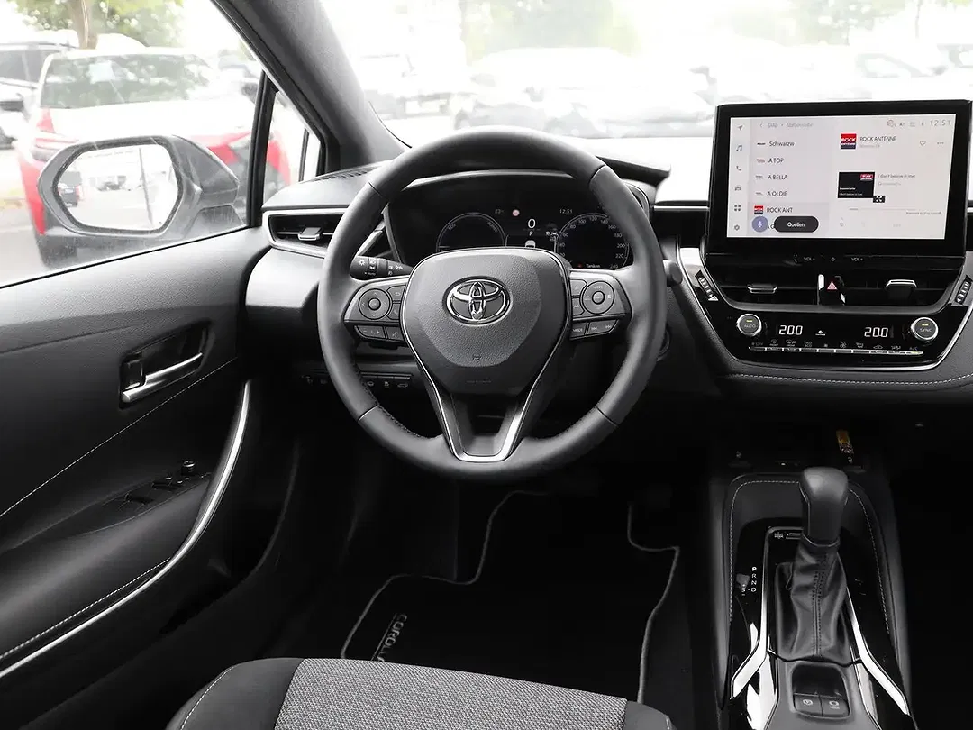 Toyota Corolla - Thumbnail 10