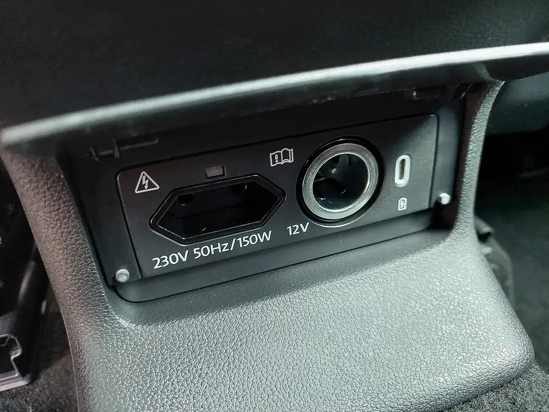 Skoda Karoq - Thumbnail 10