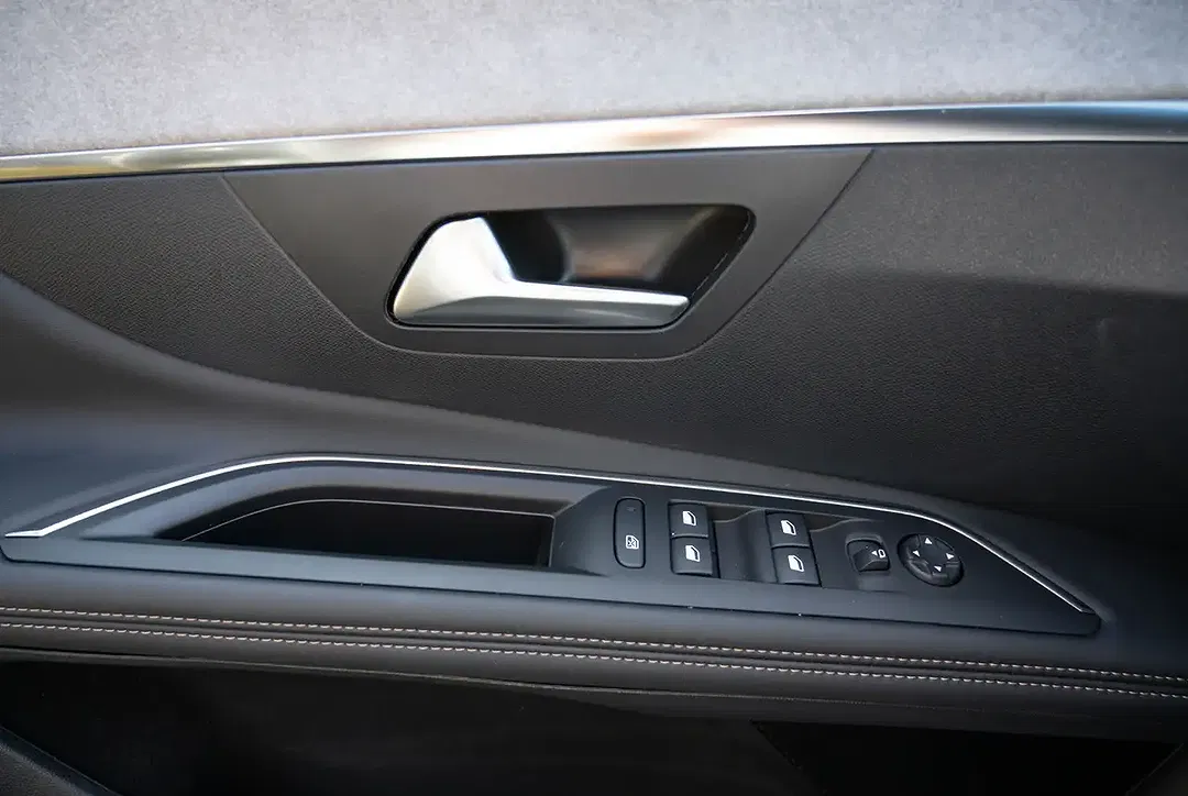 Peugeot 3008 - Thumbnail 14
