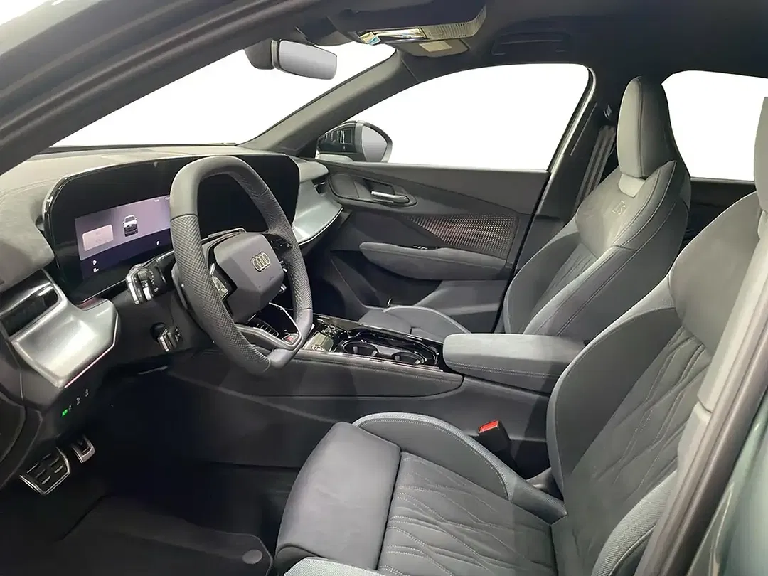 Audi Q3 - Thumbnail 9