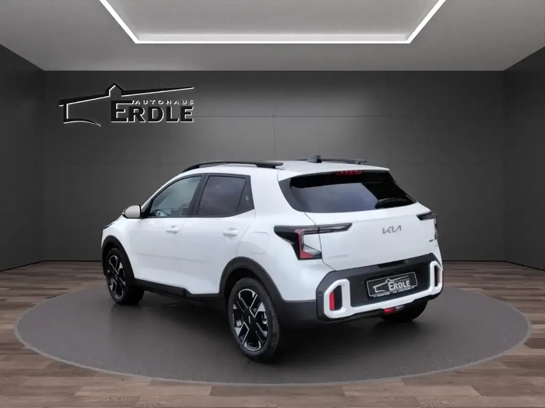 Kia Stonic - Thumbnail 3