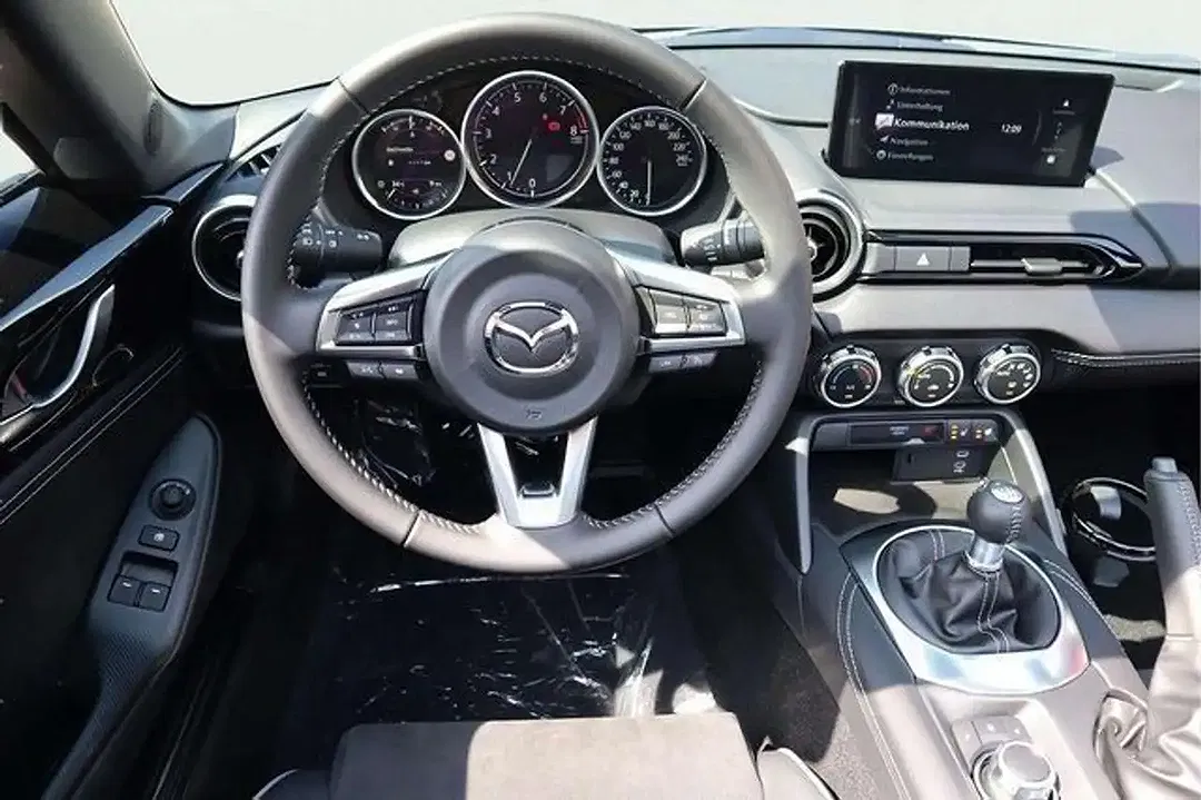 Mazda MX-5 - Thumbnail 15