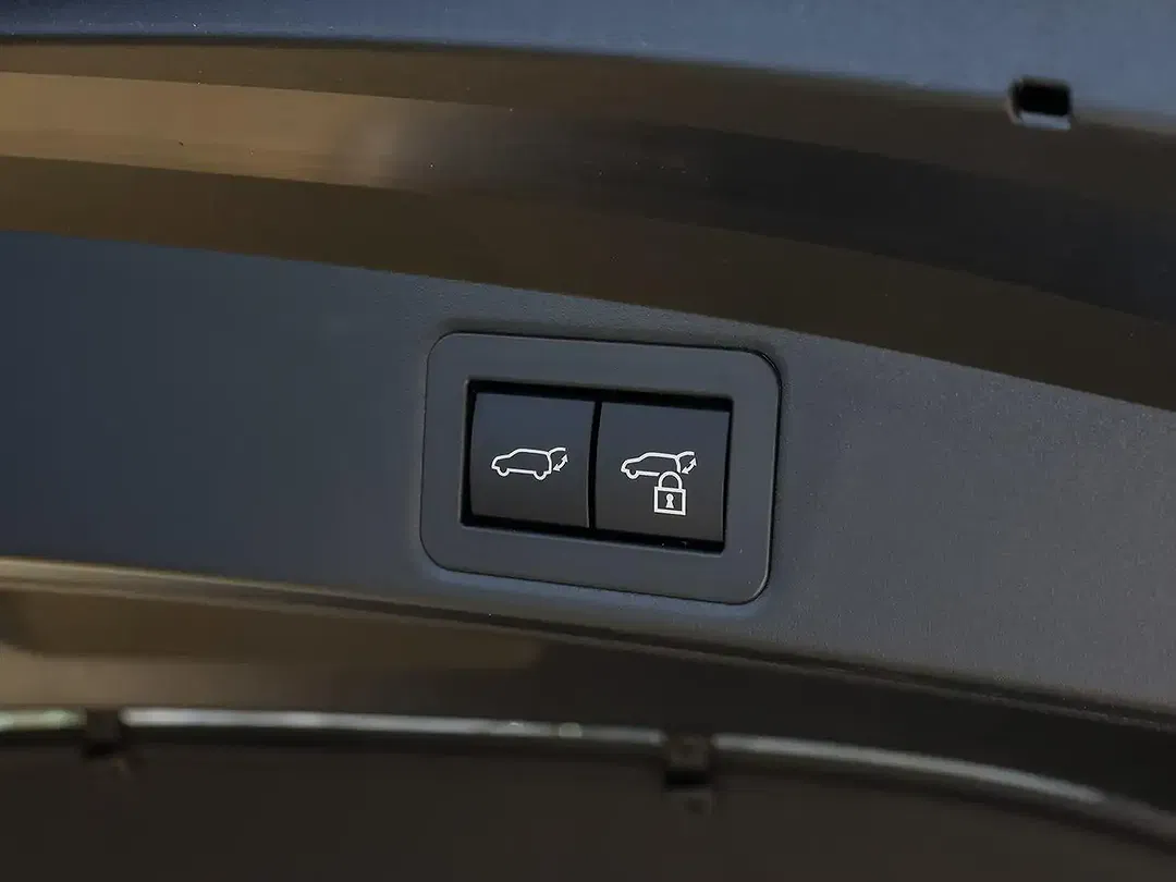 Toyota Corolla - Thumbnail 12