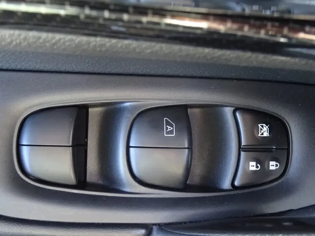 Nissan X-Trail - Thumbnail 5