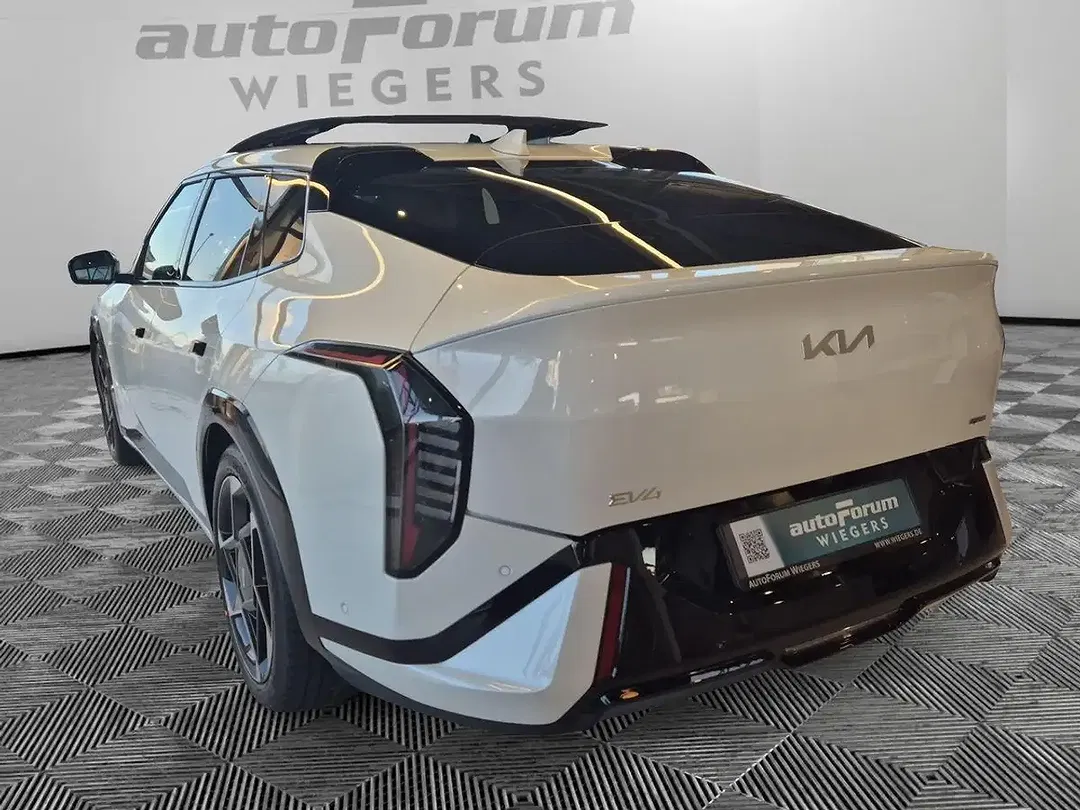 Kia EV4 - Thumbnail 5