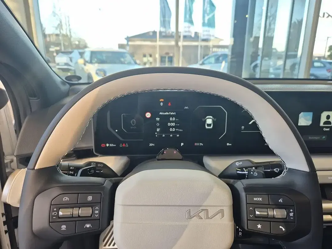 Kia EV4 - Thumbnail 9