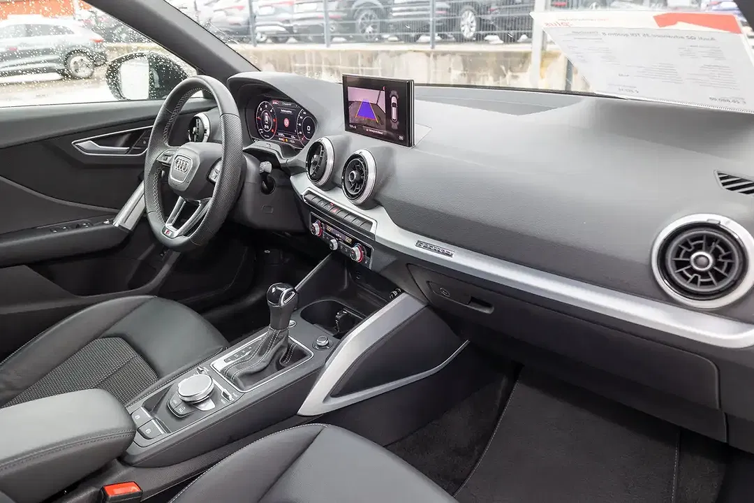 Audi Q2 - Thumbnail 9