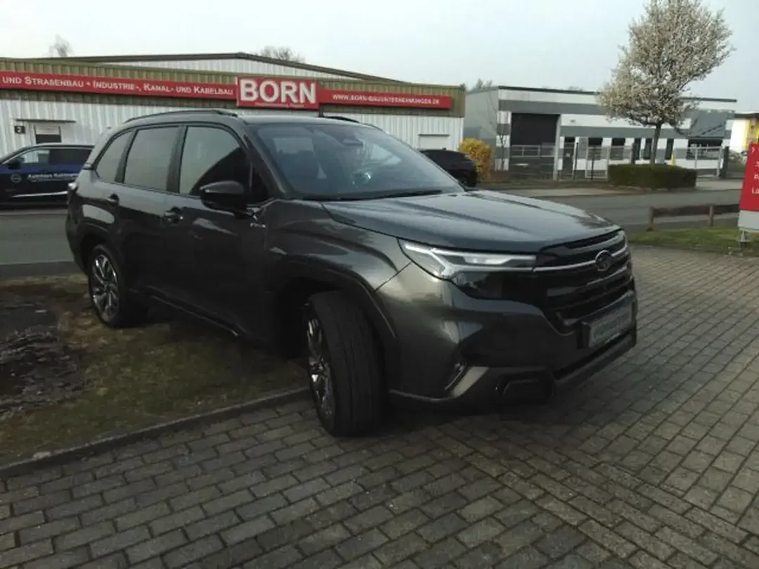 Subaru Forester - Thumbnail 2