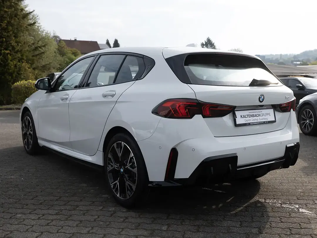 BMW 120 - Thumbnail 9