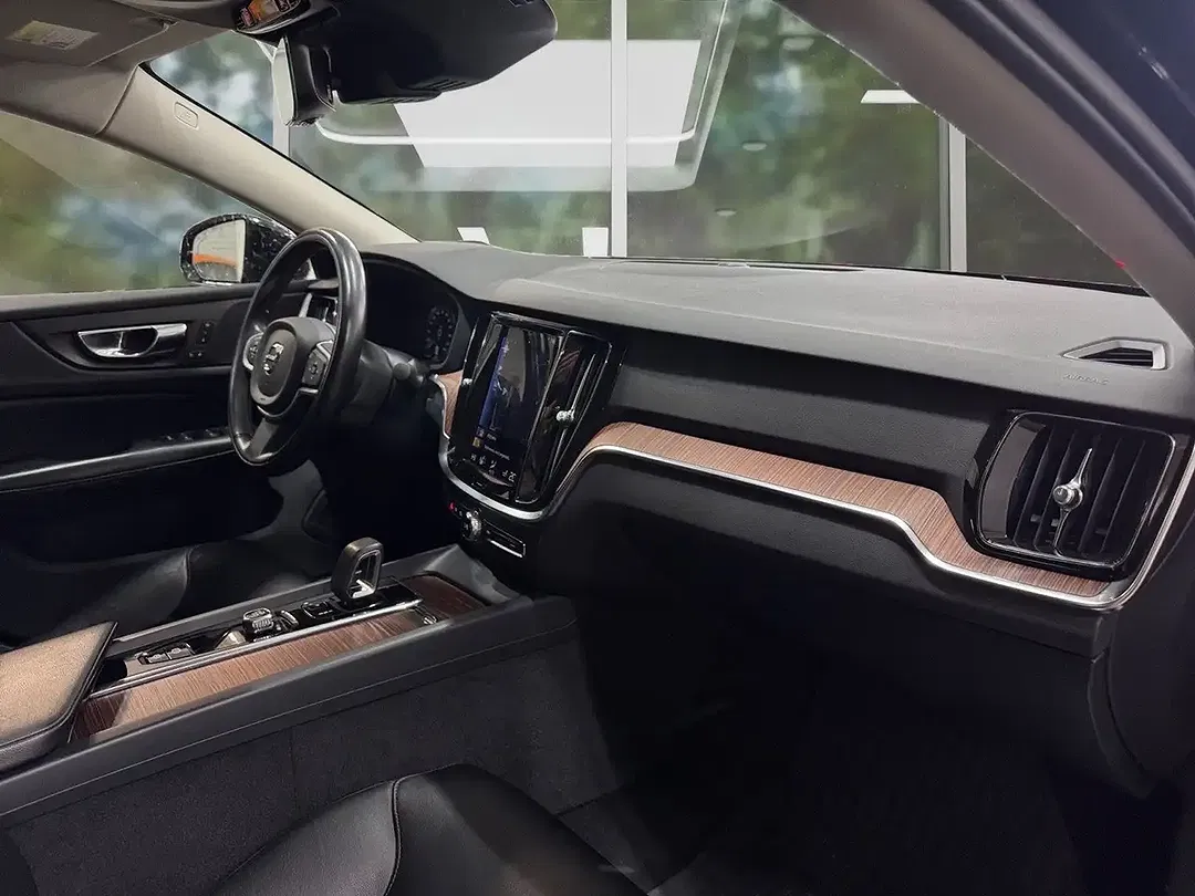 Volvo S60 - Thumbnail 6