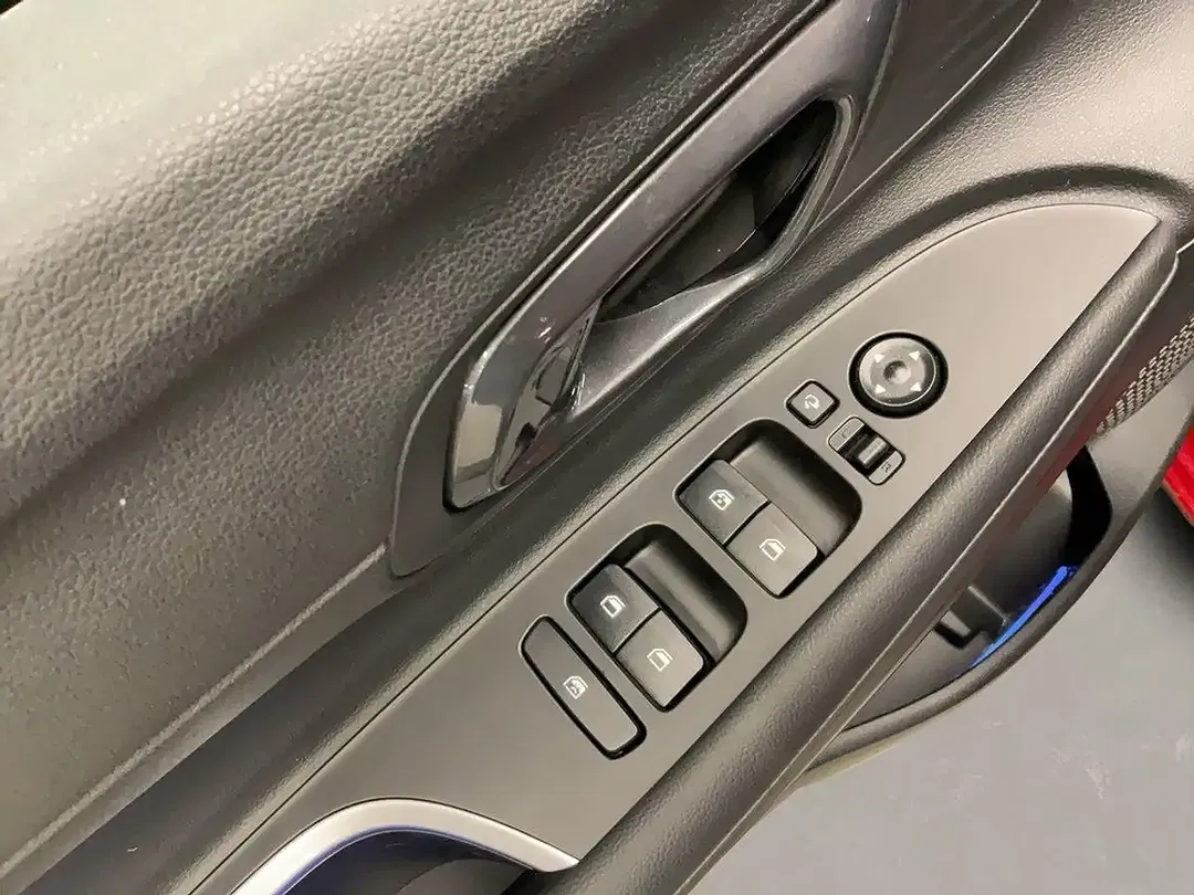 Hyundai i20 - Thumbnail 11