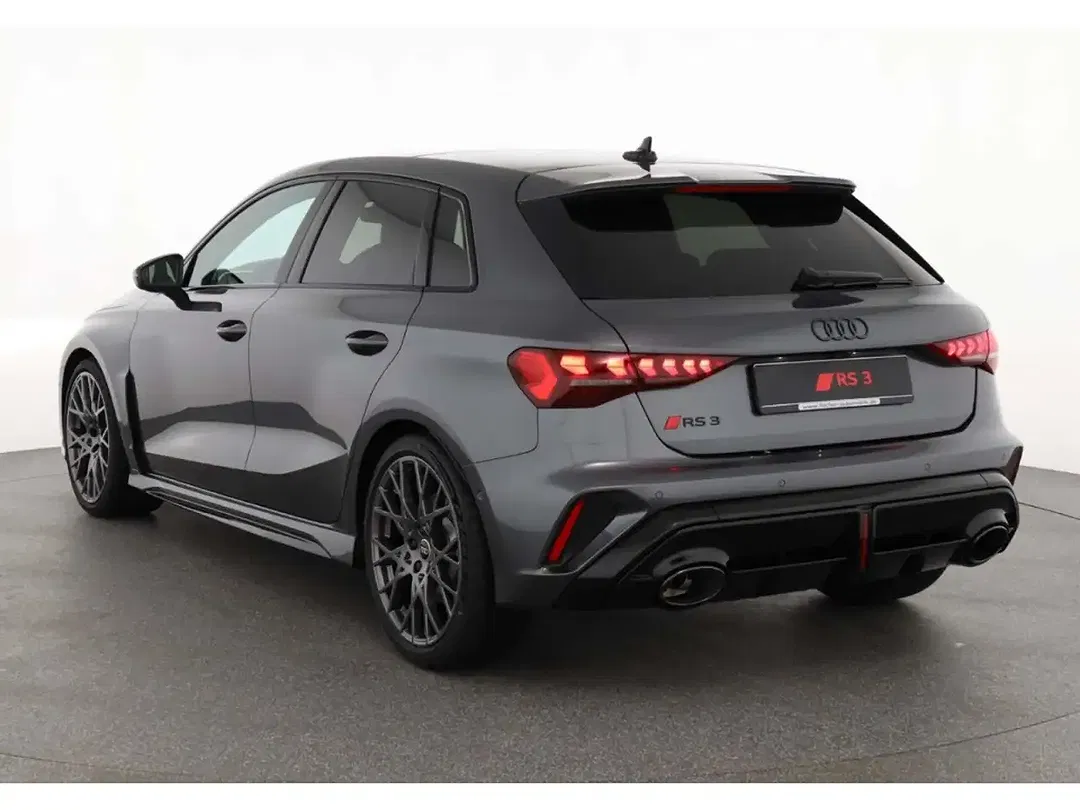 Audi RS3 - Thumbnail 3