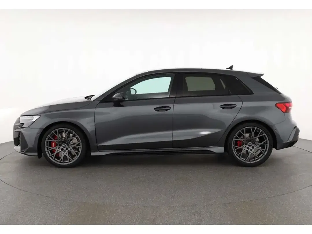 Audi RS3 - Thumbnail 4