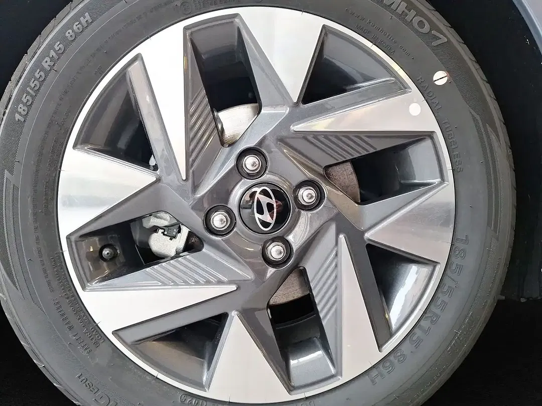 Hyundai i10 - Thumbnail 5